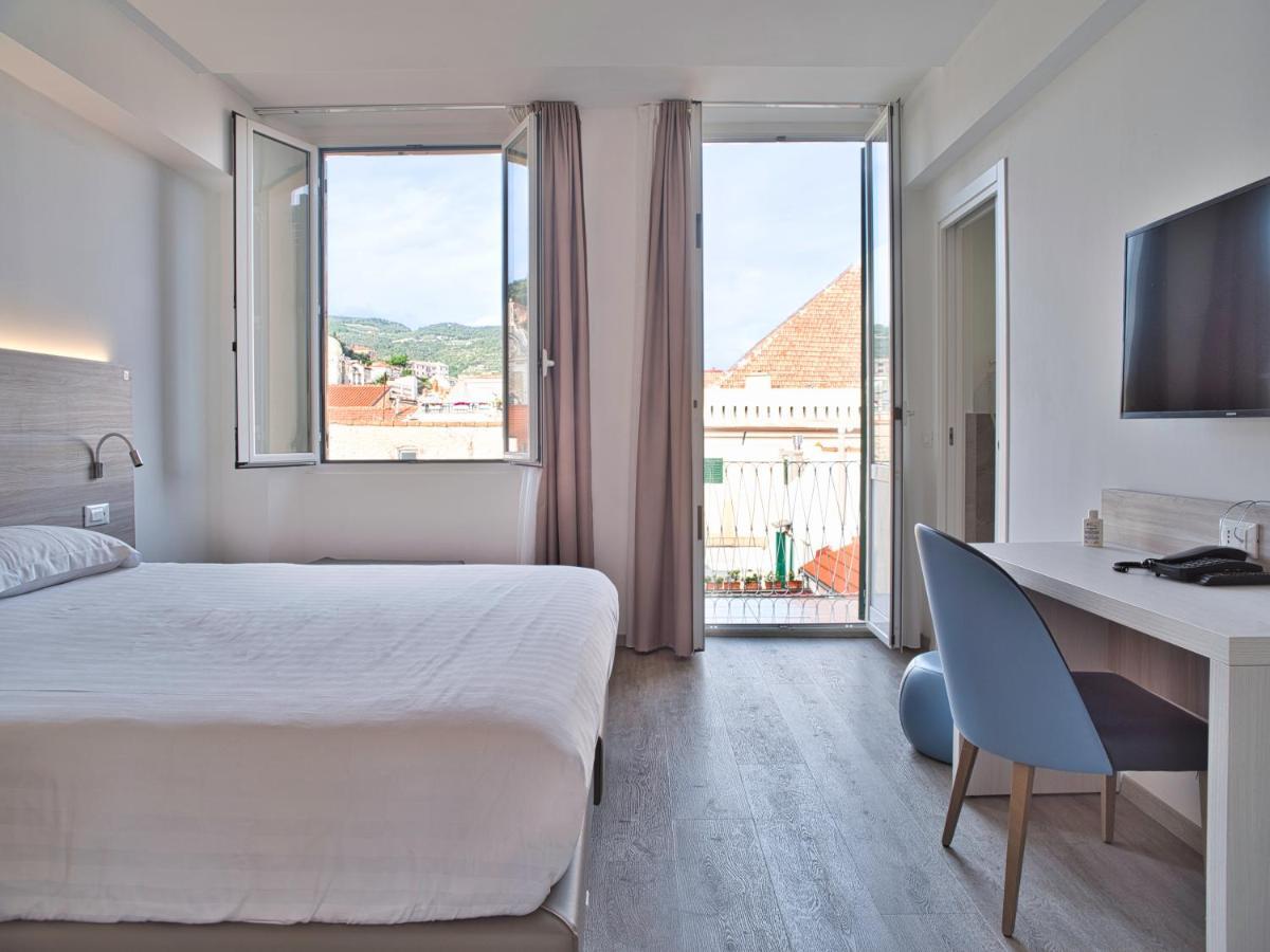 Hotel Medusa Финале Лигуре Экстерьер фото